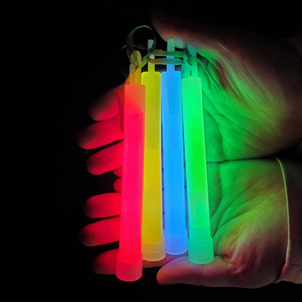 Glow Fever Leuchtstäbe, Notfallsicherheit, Militär, 15,2 cm, leuchtend, ultrahell, mit 12 Stunden Dauer, für Wandern, Party, Camping, Verdunkelung, Hurrikan, Unterschlupf, Überlebens-Kit (gemischt 30)