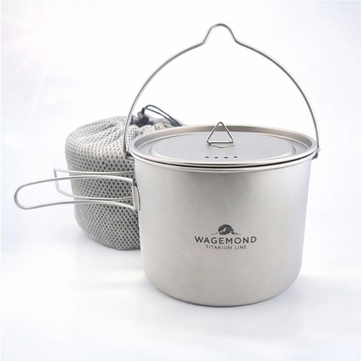 Titan Topf 1600 ml – ultraleichtes Camping Kochgeschirr, robuster Outdoor Kochtopf mit faltbaren Griffen für Trekking, Bushcraft & Reisen mit Beutel