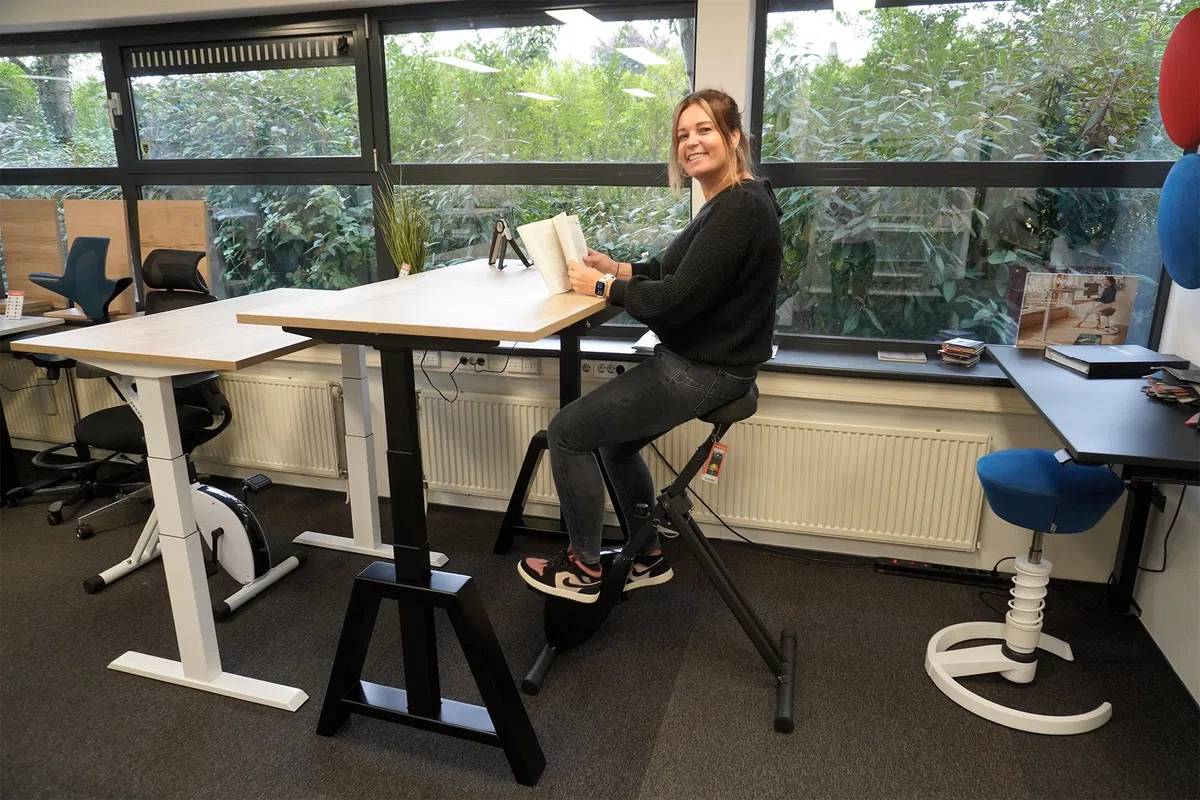 Premium Tischfahrrad – Schreibtisch-Fahrrad für Büro und Zuhause – Heimtrainer – Pedaltrainer – Fitnessgerät – Beintrainer für Zuhause - Bürostuhl