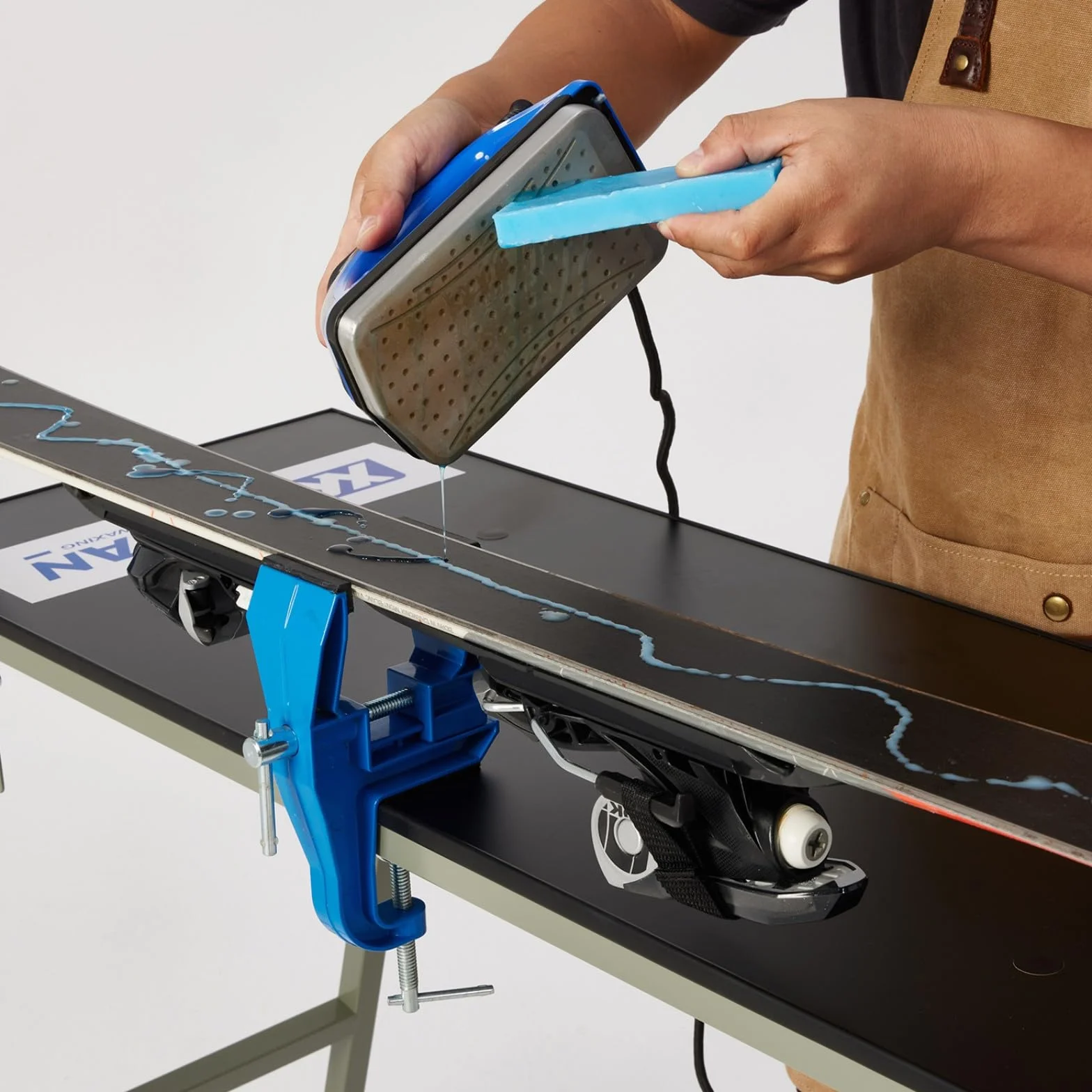 XCMAN Ski Snowboard Wachseisen 230V 1200W genoppter Grundplatte und guter Thermosta-Hochtemperatur-Kontrollgenauigkeit