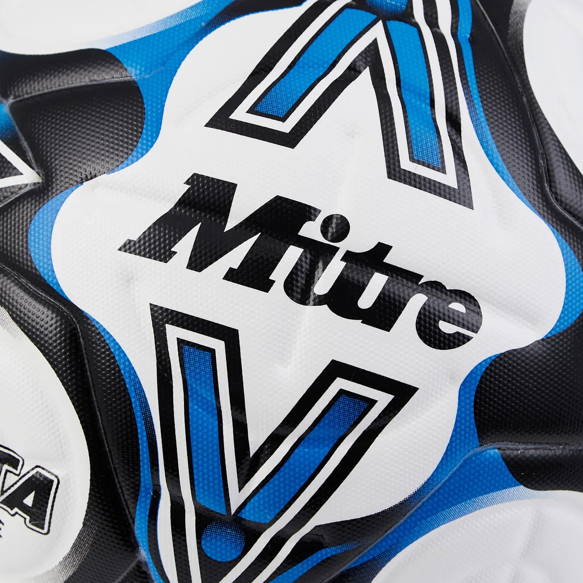 Mitre Delta Football | Extrem strapazierfähig | Verbesserte Präzision und dauerhafte Performance Fußball