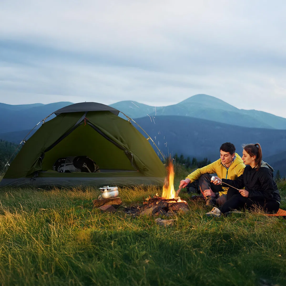 Night Cat Zelt für 1 Person Camping: Wasserdicht Rucksackzelte für 1 Mann Einfache Einrichtung Leichtgewichtig Wanderungen im Hinterhof