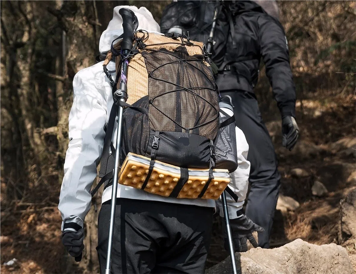 Outdoor-Rucksack Rucksack Leichter Bergsteiger-Wanderrucksack Outdoor-Sport 30+5L Atmungsaktive wasserdichte Tasche