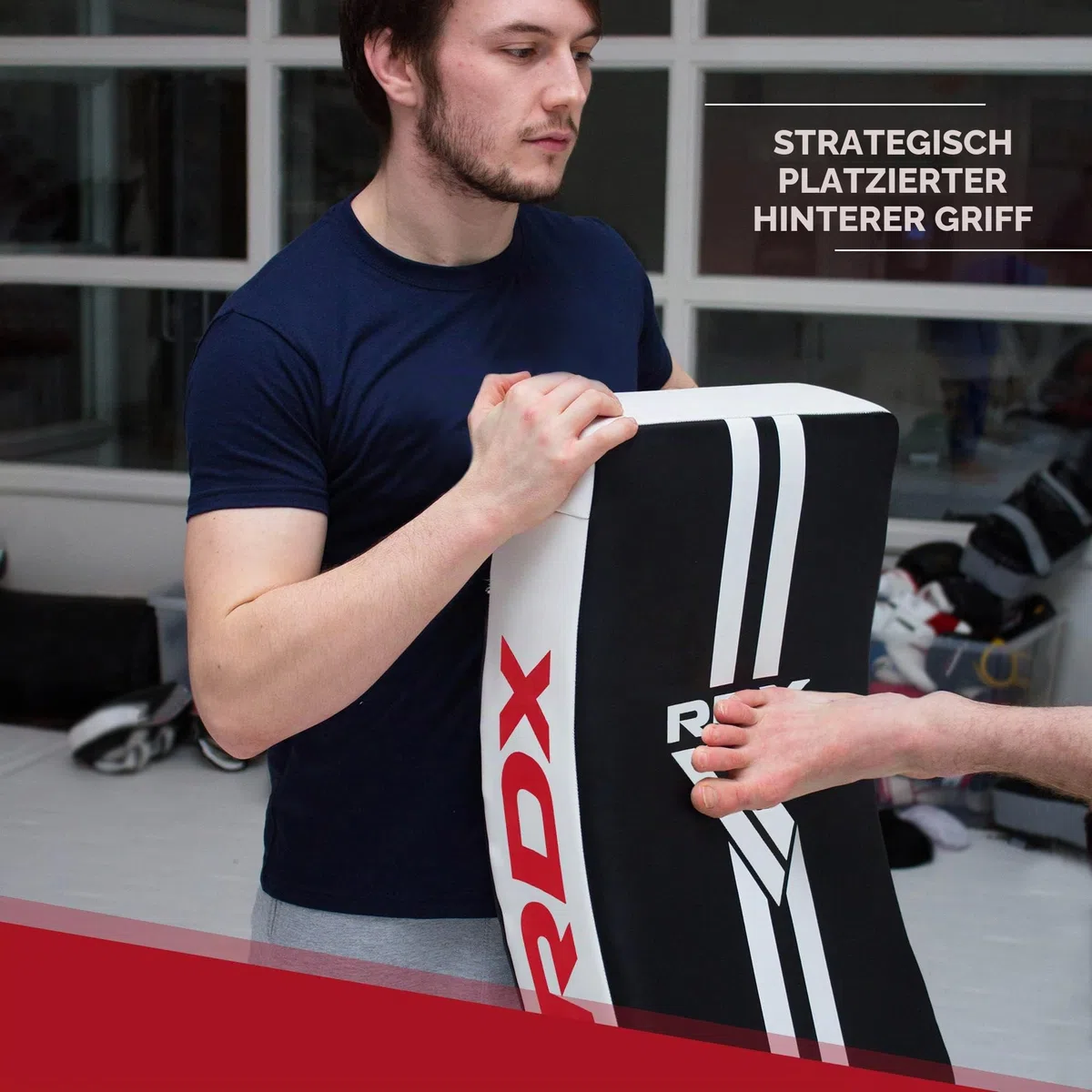 RDX Schlagkissen Kampfsport, Schlagpolster Kickboxen Trittkissen Trittschlagpolster Kick Shield Trainerpratzen Schlagpratze Boxpratzen für Karate, MMA, Muay Thai, Thaiboxen, Taekwondo (1 Stück)