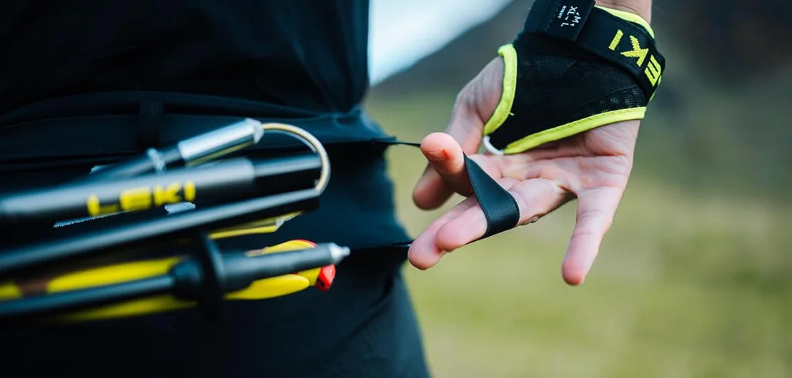 COMPRESSPORT Free Belt & Free Belt Pro Gürtel für Laufen, Radfahren, Klettern - Ultra-Leicht - Sehr Atmungsaktiv - Weiche Fasern - Kein Wackeln