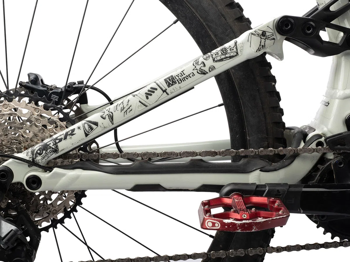 All Mountain Style Fahrrad Rahmenschutz Universeller MTB Rahmenprotektor, 10-teiliger Satz, Hochfester Honigwaben-PVC, Gelbfrei, Fahrradschutz