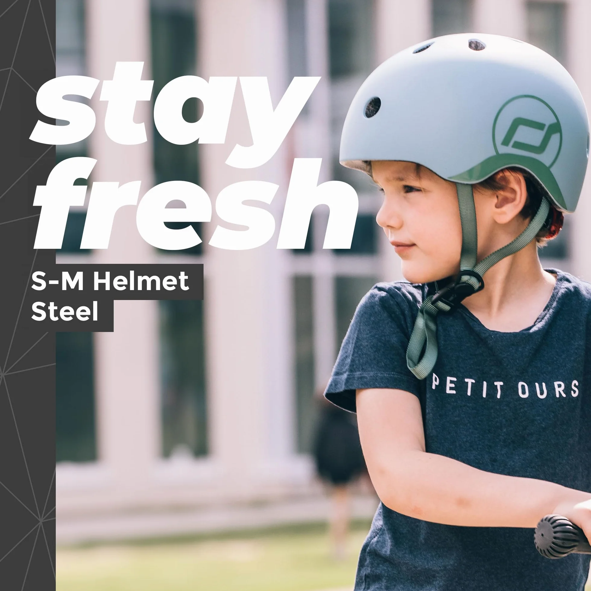 Scoot and Ride Babyhelm mit verstellbaren Trägern, Mattes Finish, Größen S und M, inklusive LED-Sicherheitslicht und weicher Fleece-Polsterung für zusätzlichen Schutz