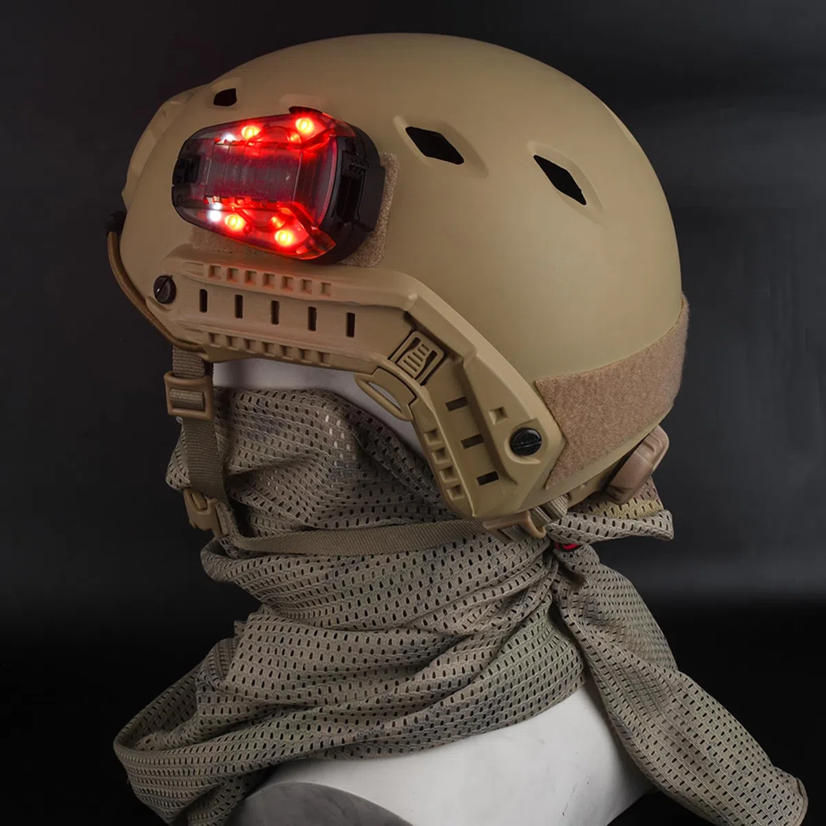 Hunting Explorer Helm Signal Light LED + IR / Strobe Military Air Manta Light, für Outdoor Tactical Helm wasserdichte Sicherheit Sicherheits Strobe Signal Lampen