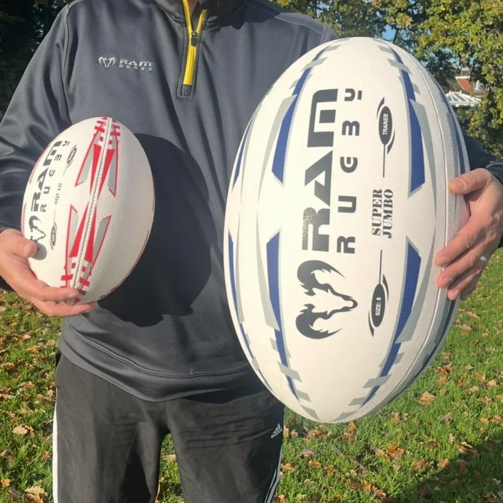 Ram Rugby Ball – Super Jumbo Rugbyball – Größe 8 – 66 cm – ideal als Preis, Ausstellungsstück und als Werbung.