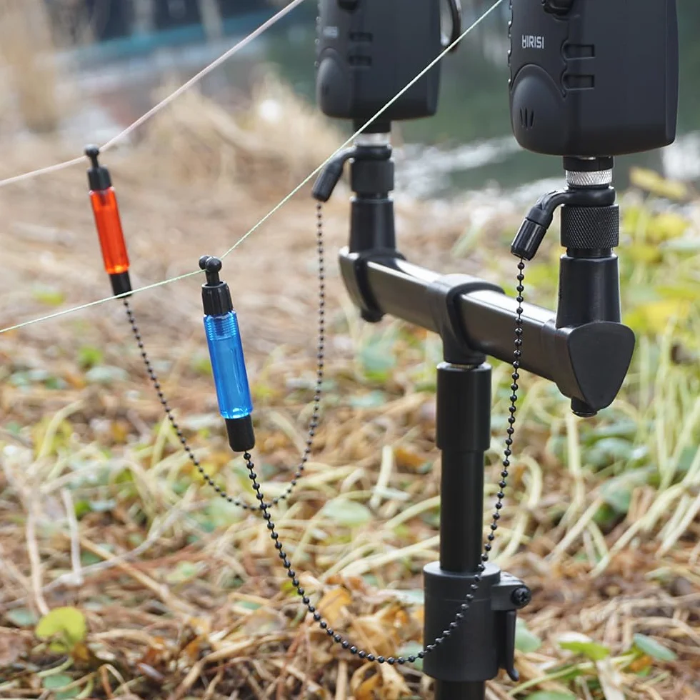 Hirisi Tackle Drahtloses Karpfenangeln Bissanzeiger Set 4+1Wasserdichtes Angelzubehör Bissanzeiger mit Funk (FBA-SQ--2)