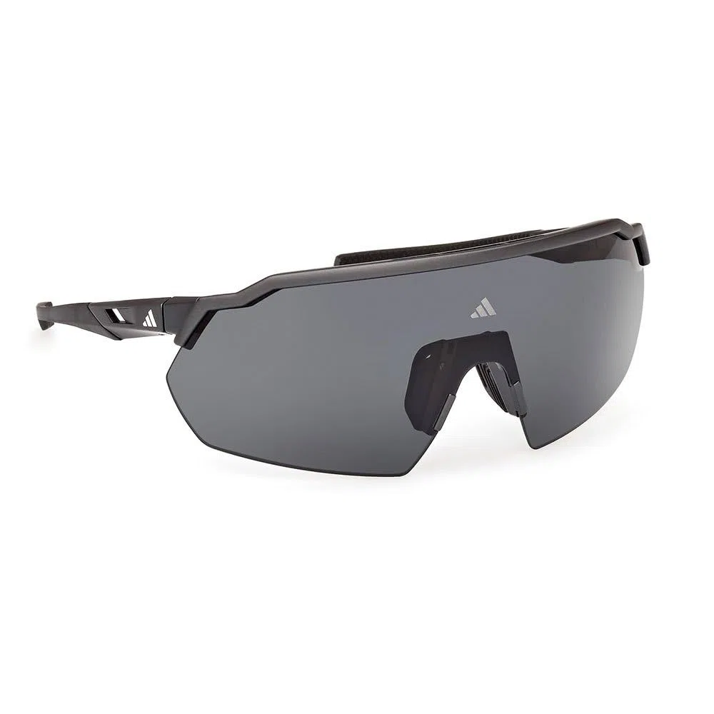 adidas Sport SP0093 Sonnenbrille Herren und Damen, Unisex Sportliche Dünne und Leichte Sonnenbrille, Bildschirm Linsenform, Inklusive Etui, Polarisierte Rauchgläser, Matt Schwarz
