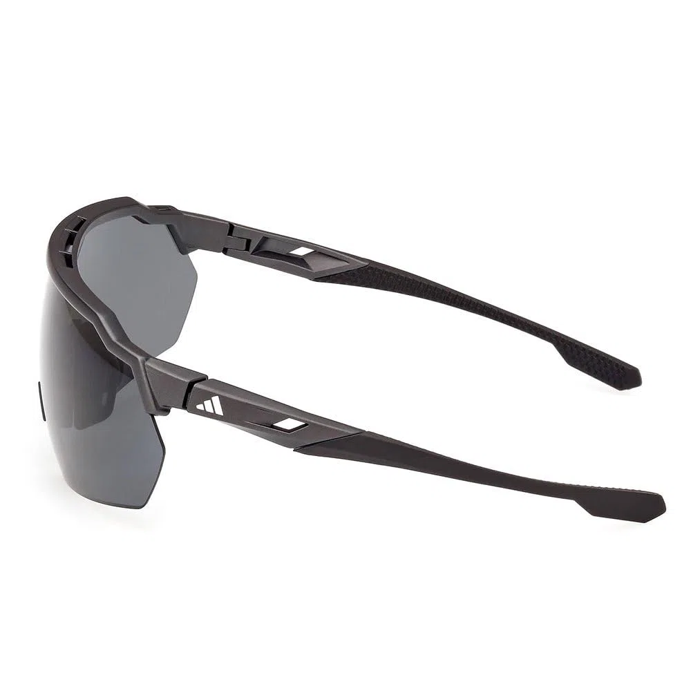 adidas Sport SP0093 Sonnenbrille Herren und Damen, Unisex Sportliche Dünne und Leichte Sonnenbrille, Bildschirm Linsenform, Inklusive Etui, Polarisierte Rauchgläser, Matt Schwarz